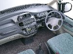 fotografie Auto Mitsubishi Space Gear Viacúčelové vozidlo (MPV) (1 generácia 1994 1997)