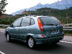 صورة فوتوغرافية 3 سيارة Nissan Almera Tino ميني فان (V10 2000 2006)