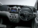 фото Автокөлік Toyota Voxy Шағын фургон (1 буын 2001 2007)