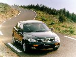 grianghraf 1 Carr Daewoo Leganza Sedan (1 giniúint 1997 2002)