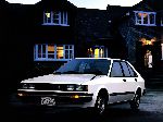 kuva 4 Auto Nissan Langley Hatchback 5-ovinen (N12 1982 1986)