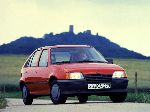 photo 1 l'auto Opel Kadett Hatchback 5-wd (E 1983 1991)