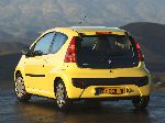 照片 14 汽车 Peugeot 107 掀背式 5-门 (1 一代人 [2 重塑形象] 2012 2015)