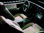 photo 21 l'auto Pontiac Firebird Coupé 2-wd (3 génération 1982 1984)