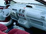 fotografie 30 Auto Renault Twingo Hatchback (1 generácia [facelift] 1998 2000)