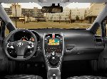 fotografie 13 Auto Toyota Auris hatchback 5-dveřový (1 generace [facelift] 2010 2012)