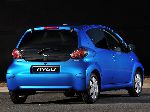 foto 11 Bil Toyota Aygo Hatchback 3-dörrars (1 generation [omformning] 2008 2012)