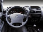 fénykép 27 Autó Toyota Land Cruiser Prado Terepjáró 3-ajtós (J120 2002 2009)