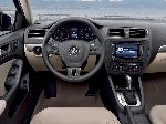 photo 6 l'auto Volkswagen Jetta Sedan 4-wd (5 génération 2005 2010)
