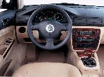 fotografie 19 Auto Volkswagen Passat Sedan 4-dvere (B6 2005 2010)