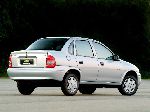 照片 5 汽车 Chevrolet Corsa 轿车 (2 一代人 2002 2012)