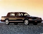 լուսանկար 1 Ավտոմեքենա Chrysler Fifth Avenue սեդան (1 սերունդ 1982 1989)