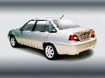 fotografie 4 Auto Daewoo Nexia sedan 4-dveřový (1 generace 1994 2008)
