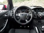 写真 16 車 Ford Focus ワゴン 5-扉 (3 世代 2011 2017)