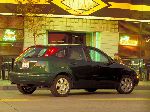 photo 93 l'auto Ford Focus Hatchback 3-wd (1 génération 1998 2004)