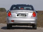 fotografie 15 Auto Hyundai Accent Hatchback 5-dvere (LC 1999 2013)