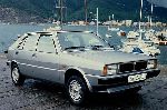 photo 22 l'auto Lancia Delta Hatchback (2 génération 1993 1999)