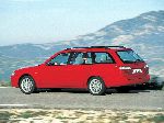 写真 4 車 Mazda 626 ワゴン (3 世代 1987 1992)