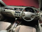 照片 21 汽车 Mitsubishi Lancer 轿车 4-门 (VII 1991 2000)