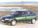 照片 64 汽车 Opel Astra 掀背式 5-门 (G 1998 2009)