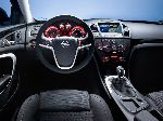 снимка 31 Кола Opel Insignia Sports Tourer комби 5-врата (1 поколение 2008 2014)