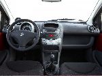 fotoğraf 6 Oto Peugeot 107 Hatchback 3-kapılı. (1 nesil [2 restyling] 2012 2015)