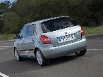 zdjęcie 4 Samochód Skoda Fabia Hatchback 5-drzwiowa (5J [odnowiony] 2010 2015)