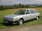 صورة فوتوغرافية 24 سيارة Tatra T613 سيدان (1 جيل 1978 1998)