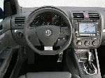 fotografie 111 Auto Volkswagen Golf Hatchback 5-uși (4 generație 1997 2006)