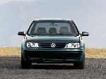 fotografie 17 Auto Volkswagen Jetta Berlină (Sedan) (4 generație 1999 2005)