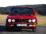 фото 84 Автокөлік BMW 5 serie Седан (E34 1988 1996)