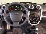 grianghraf 6 Carr VAZ (Lada) Granta Sedan 4-doras (1 giniúint 2011 2017)