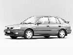 तस्वीर 4 गाड़ी Nissan Pulsar हैचबैक विशेषताएँ