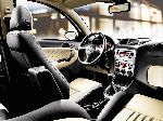foto 4 Bil Alfa Romeo 147 Hatchback 3-dörrars (1 generation 2000 2004)