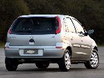 照片 5 汽车 Chevrolet Corsa 掀背式 5-门 (2 一代人 2002 2012)