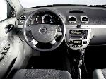 grianghraf 7 Carr Chevrolet Lacetti Hatchback (1 giniúint 2004 2013)