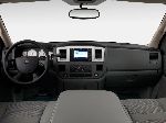 ფოტო 28 მანქანა Dodge Ram 1500 Quad Cab აღება (4 თაობა 2009 2017)