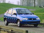 写真 3 車 Ford Festiva ハッチバック 5-扉 (2 世代 [整頓] 1997 2000)